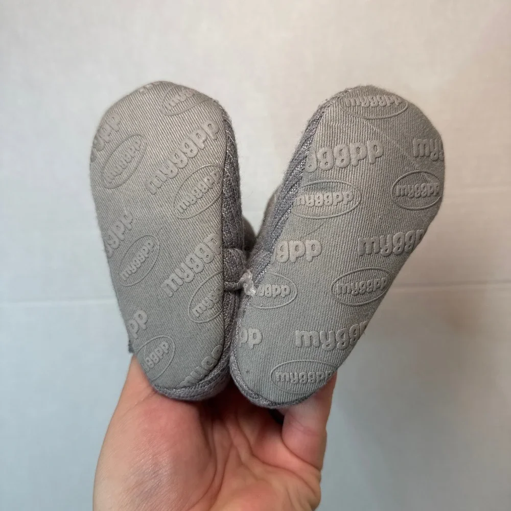 Set of 2 Infant Baby Booties Brown Faux Suede Grey Ribbed Knit Bow 6-12 Months